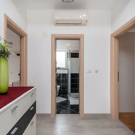 Апартаменты Two Bedroom Marin *