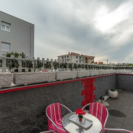Apartmán Two Bedroom Marin *