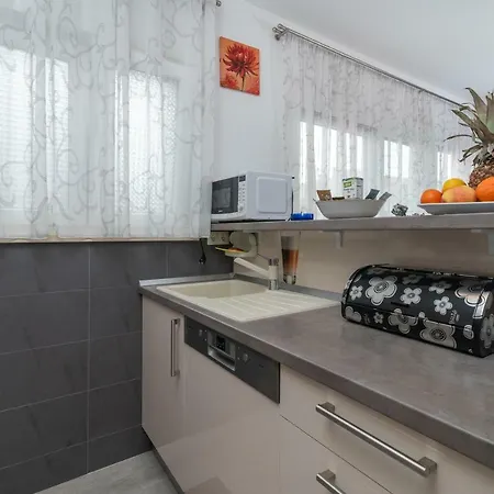 Two Bedroom Marin