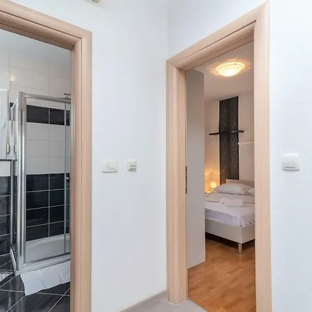 Two Bedroom Marin * Trogir