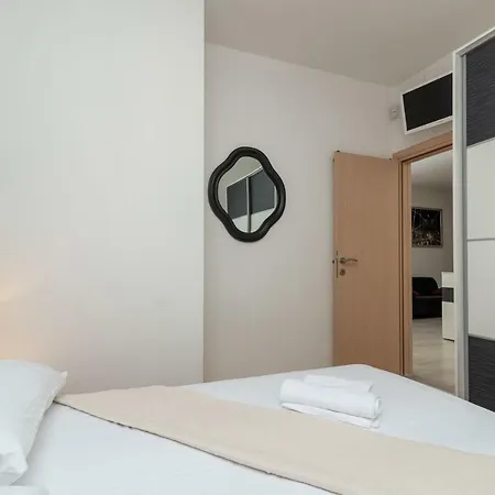 Two Bedroom Marin