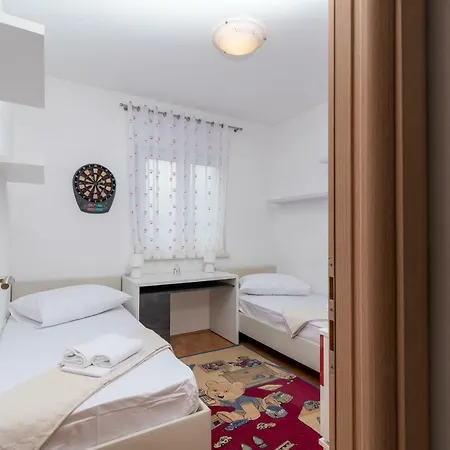 Two Bedroom Marin *