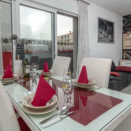 Two Bedroom Marin * Trogir
