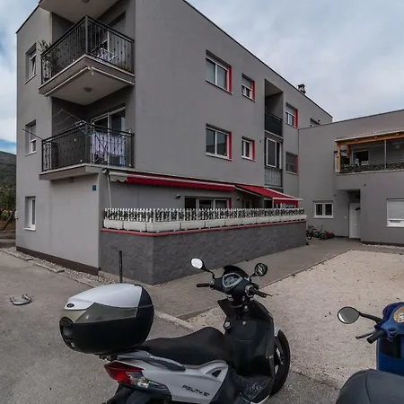 Two Bedroom Marin *